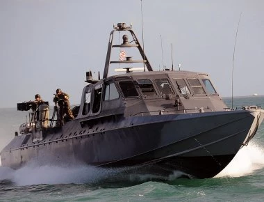 Έρχονται σκάφη ειδικών επιχειρήσεων MK V για την ΔΥΚ και εκτοξευτές Hellfire για την ΑΣ από τις ΗΠΑ